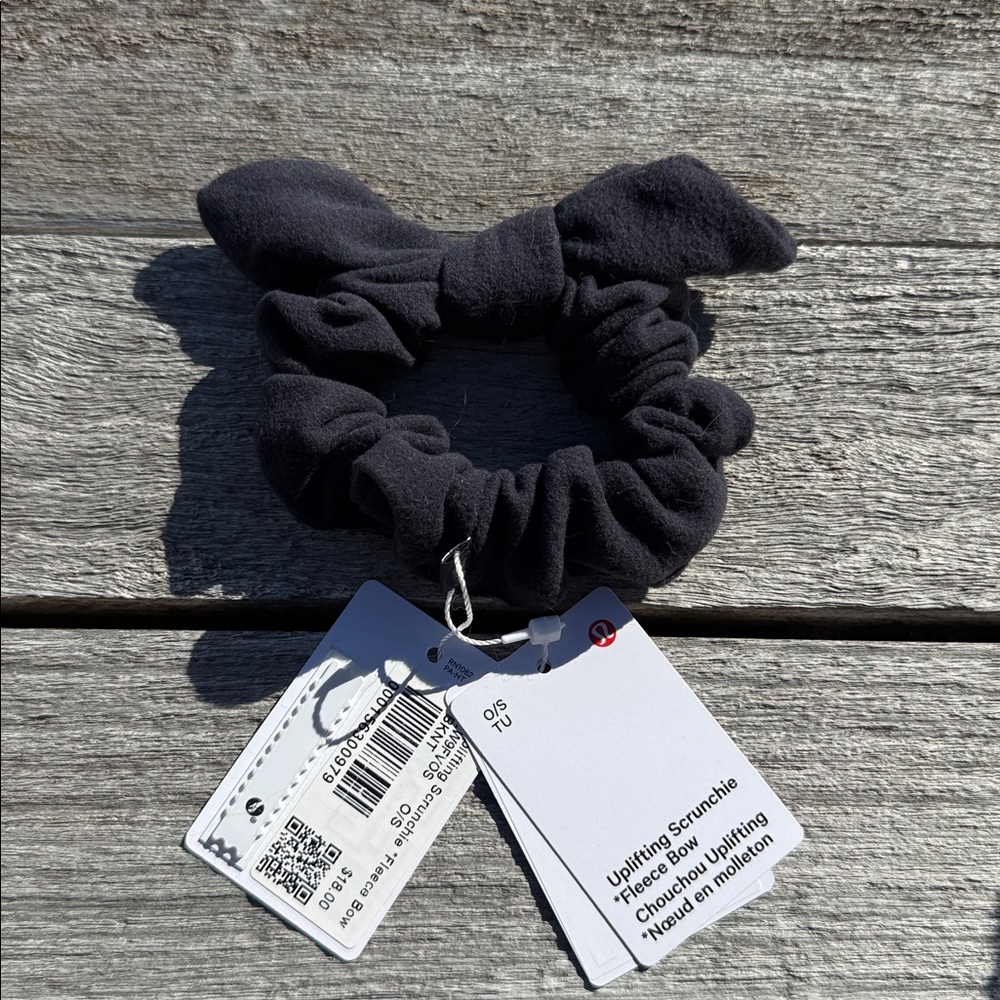 LULULEMON Uplifting Scrunchie Fleece Bow – Black Knight 💙🖤 NWT